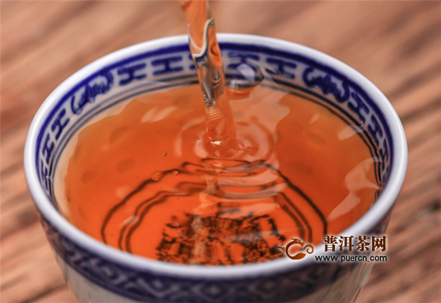 祁门红茶和正山小种哪个好？尝一下就知道了！