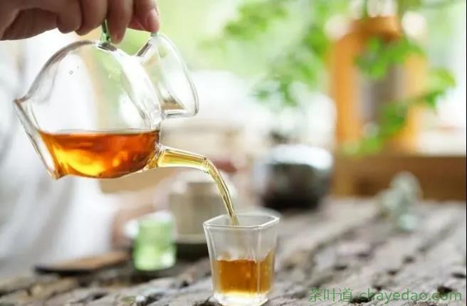 如何区分茶叶是“添加剂茶”还是天然茶？