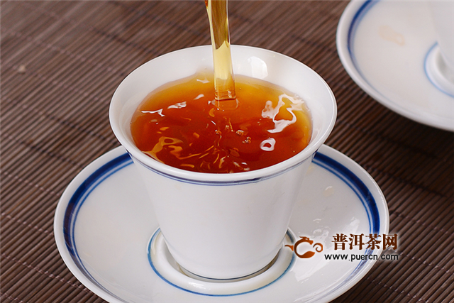 武夷红茶正山小种功效，有养胃护胃等功效！