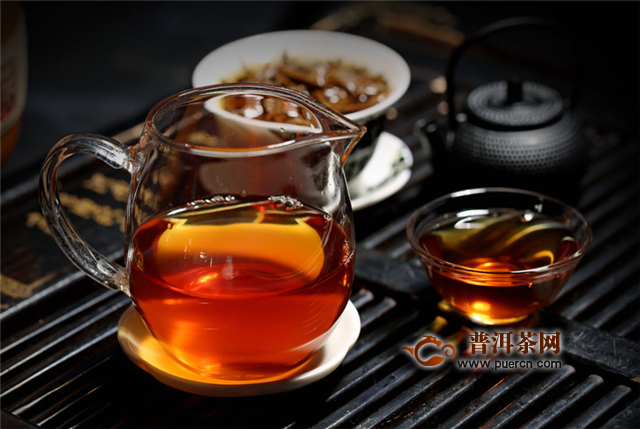 冲泡正山小种红茶的水温多少？