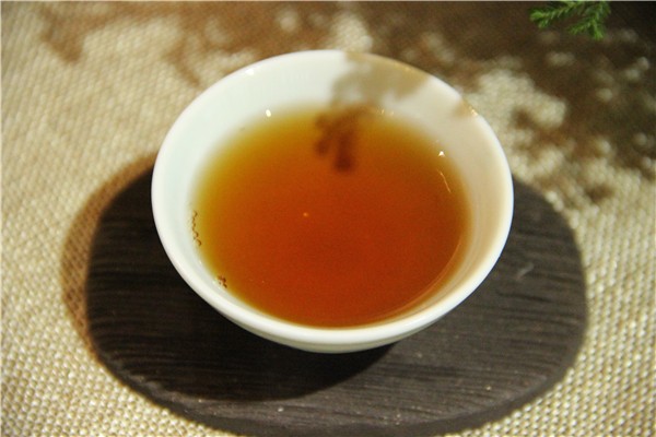 普洱茶和海马宫茶制作工艺的区别