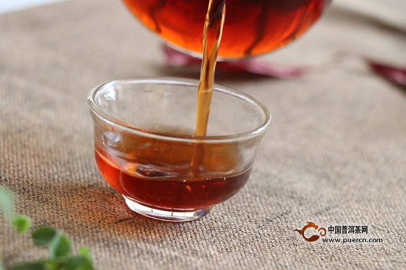 秋冬季喝普洱熟茶能给身体带来哪些好处？