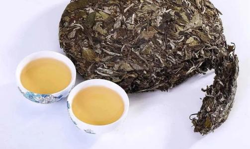 老白茶和新白茶有什么不同 如何区分老白茶和新白茶