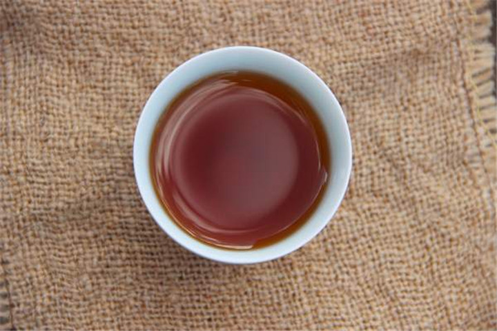 青砖茶功效：常喝青砖茶不但能长寿，还能预防多种疾病！