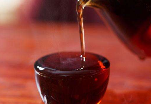 黑茶的功效与作用及禁忌黑砖茶的功效和注意事项
