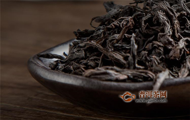 岩茶的种类四大名从：半天腰、白鸡冠、铁罗汉、水金龟