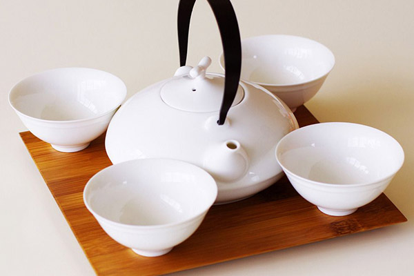 瓷器茶具和陶器茶具有什么区别？