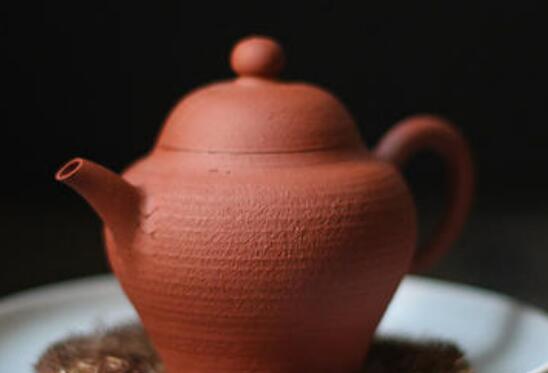紫砂壶到底应该怎么清洗才好去除茶垢？