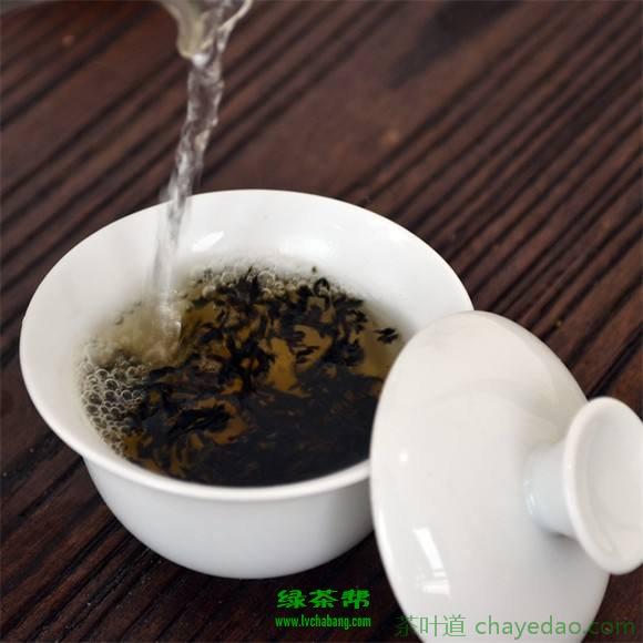 利川腾茶的功效与作用 利川红茶要洗茶吗