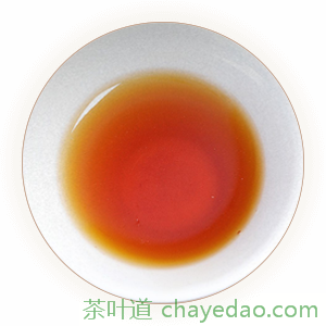 宜兴红茶：不事源水，入沸弥香