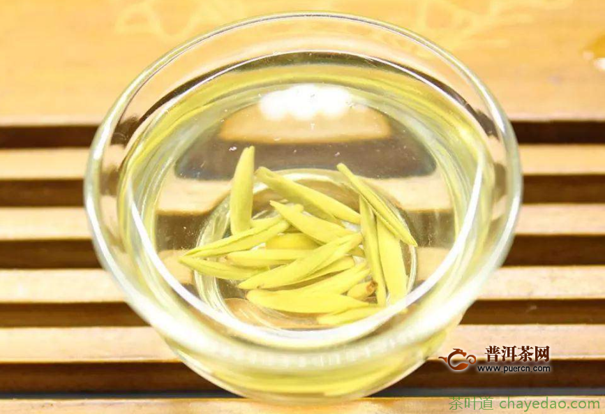 君山银针属于黄茶，君山银针——黄茶中的精品！
