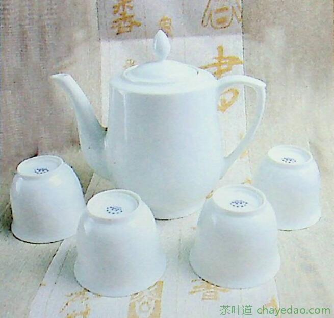 瓷器茶具有什么特点