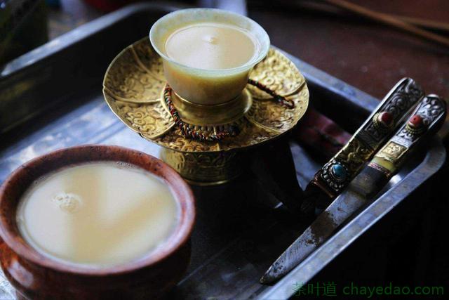 藏族酥油茶的茶具有哪些