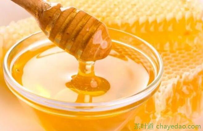 蜂蜜和什么泡茶喝养肝
