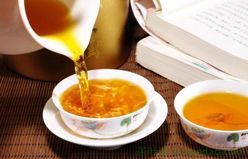 滇红茶的功效是什么 饮用滇红茶队身体有哪些益处呢