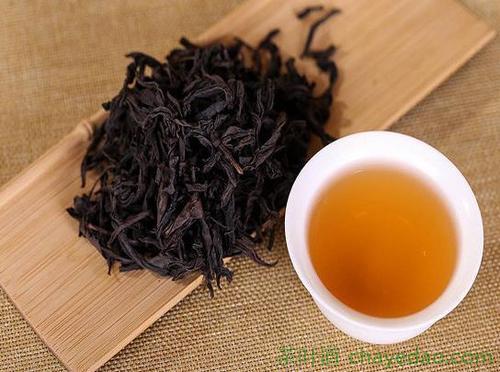 滇红与普洱茶的区别 滇红茶和普洱茶有什么不同