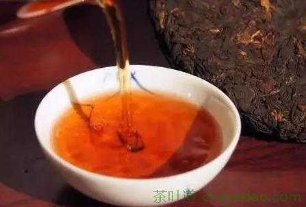 喝茯茶有什么功效与作用 茯茶的适宜人群 老年人可以喝茯茶吗