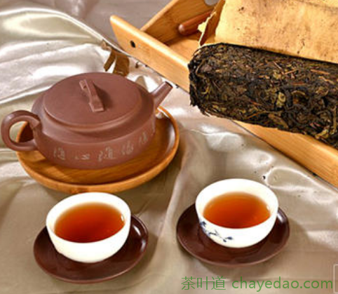老年人饮用藏茶的益处 藏茶有降低血糖和利尿解毒的功效