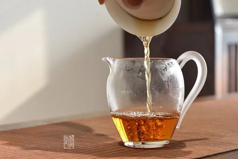 品味武夷岩茶，你是看重“香”还是更看重“水”？