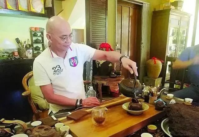 六堡茶在马来西亚：从矿工的“保命良方”到居家必备的养生茶