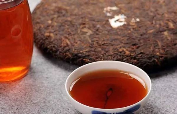 影响普洱茶陈化品质的因素